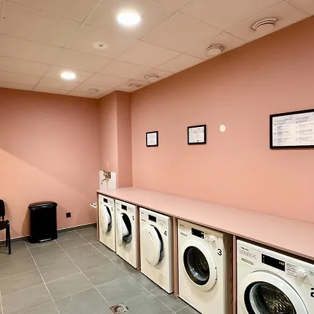 Apartment We Live Sharies - C203 *